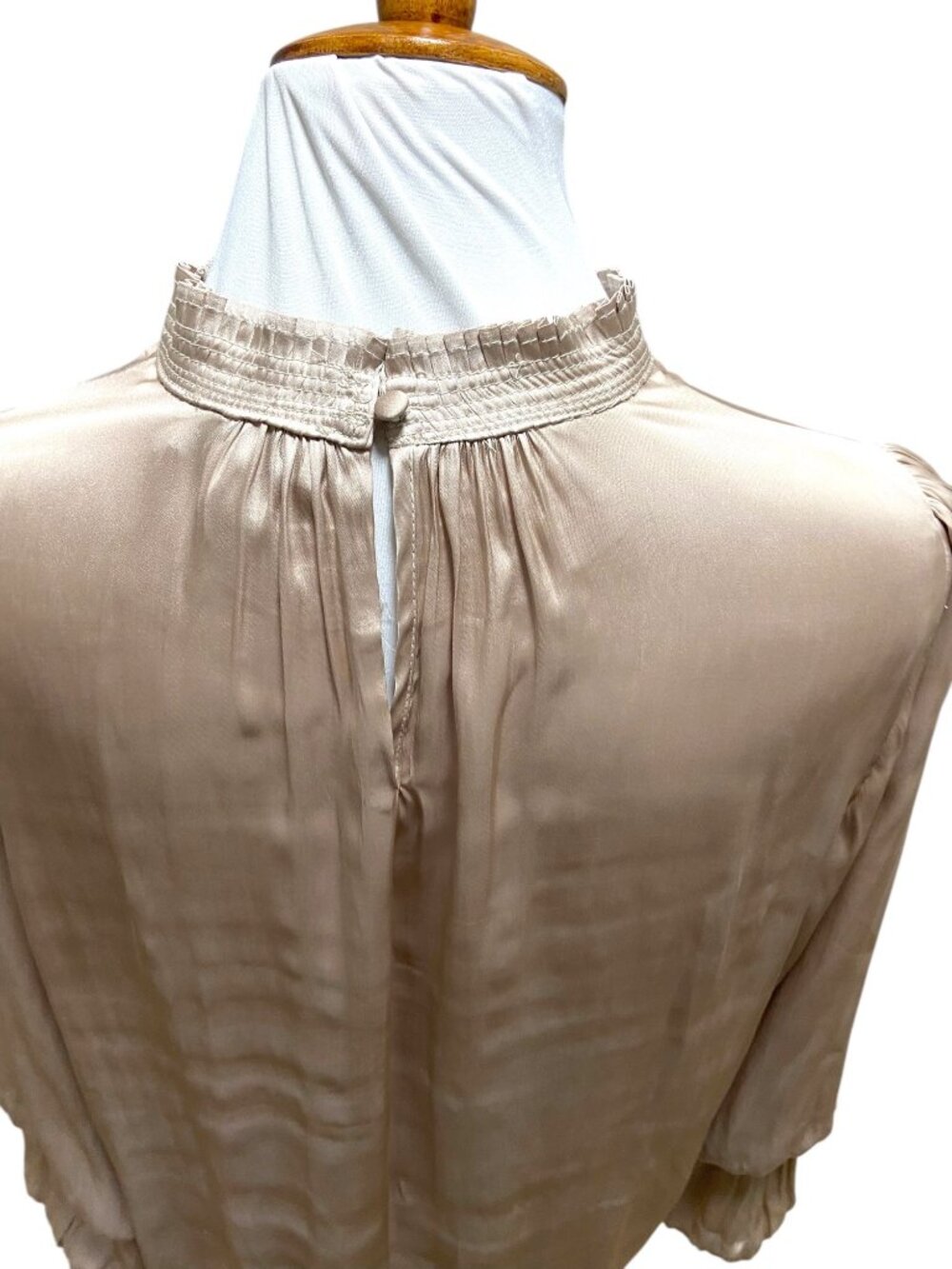 Carmen by Carmen Marc Valvo Satin Blouse Champagne Size XL Special Occasion Boho - Picture 12 of 15